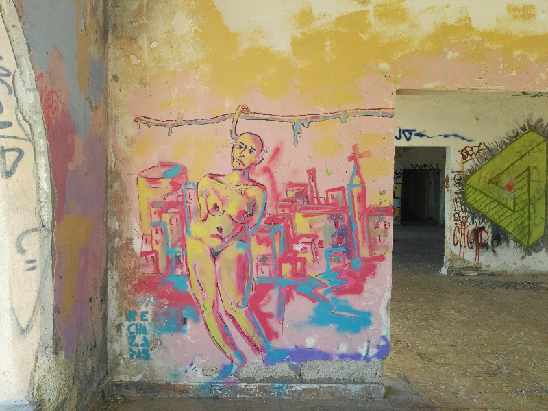 Sanatorio de Abades | Detalle graffiti